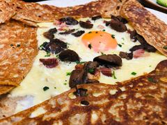 熏肉鸡蛋芝士奶油蘑菇可丽饼-RAC BAR(安福路店)