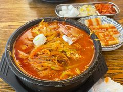 -吴草鸡爪오초닭발韩食堂(融恒盈嘉中心店)