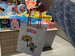 -泡泡玛特POPMART(国金街店)