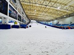 -乔波室内滑雪场