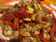 辣子鸡-柴窝堡22号辣子鸡·传承新疆菜