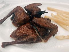 脆皮乳鸽-潮福城大酒楼(北尚店)