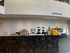 -HUG·拥抱咖啡(郑州宝龙广场店)