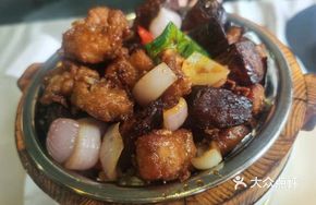 Purple Basil Bone-in Pork Shank