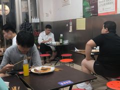 -郭记小街麻辣烫(南小街总店)