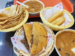 -方中山胡辣汤(成都首店)