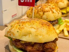 -必胜客(WOW中心城店)