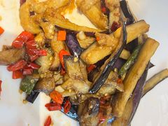 -阿瓦山寨·湘菜现炒·剁椒鱼头王(咸阳总店)