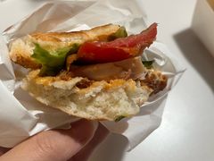 -必胜客(尹山湖歌林公园店)