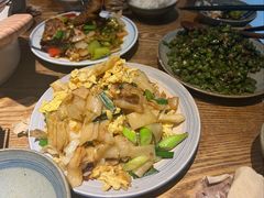 腊肉炒豆丝-静一餐厅·湖北菜(前门创始店)