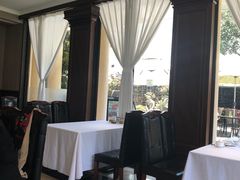 靠窗位-老洋房花园饭店(绍兴路店)