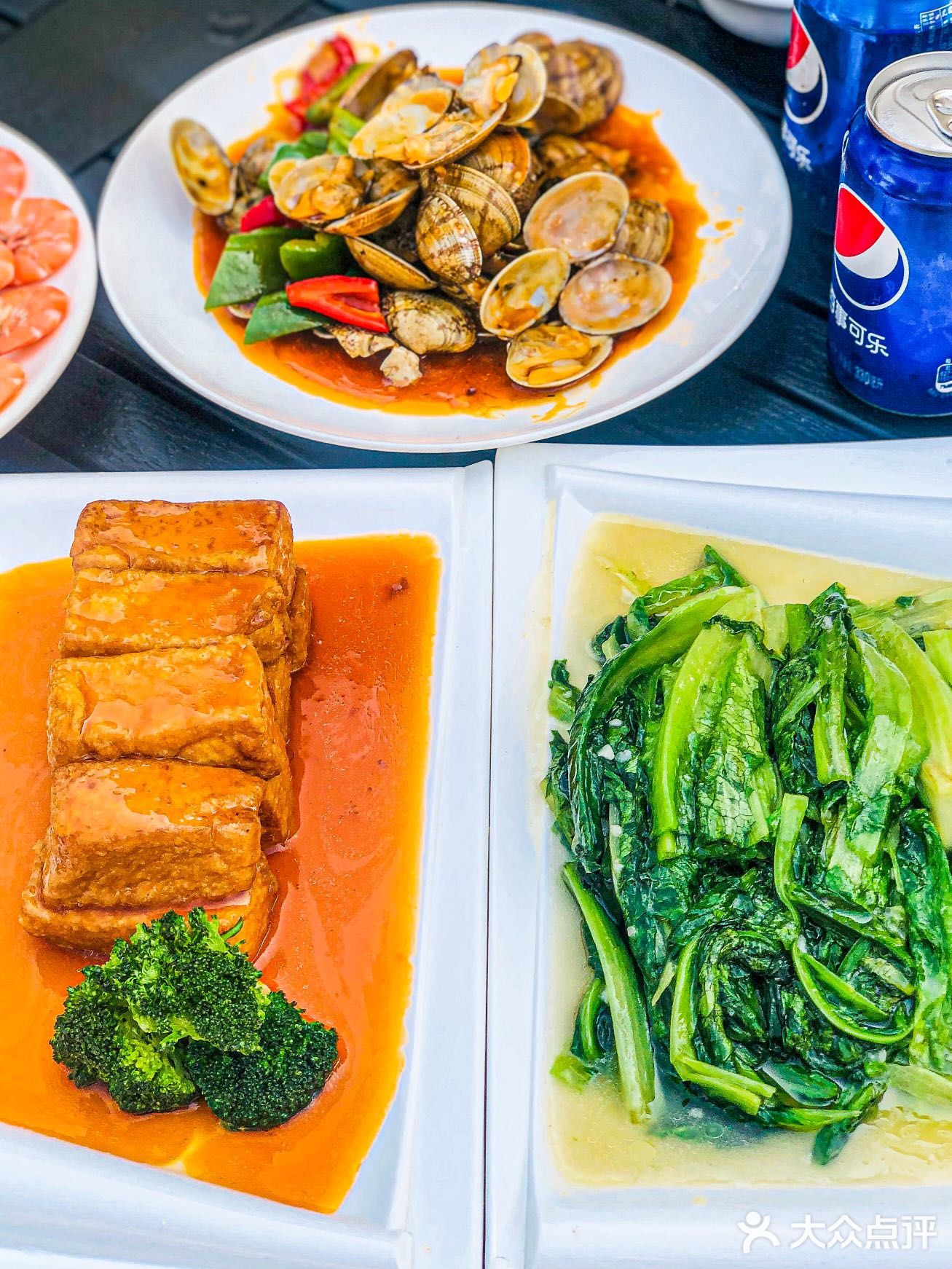 在花园小院里吃一顿海鲜大餐，很惬意