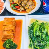 在花园小院里吃一顿海鲜大餐，很惬意