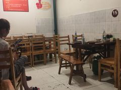 大堂-仔耳朵冷锅鱼蛙芋儿鸡(莲花东路店)