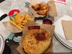 -必胜客(东部星悦天地店)