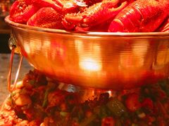 -沪小二炭火蛙锅(淮海中路美食不夜城店)