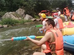 -尧山大峡谷漂流