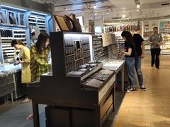 -三福时尚(三峡广场华夏银座店)