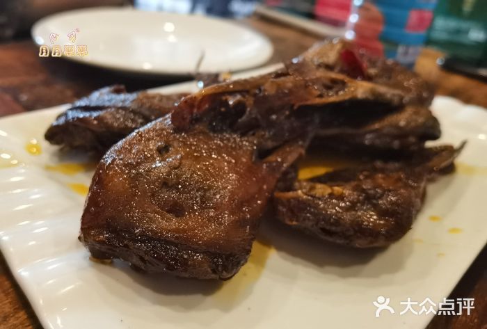 小千私厨啤酒鸭头图片