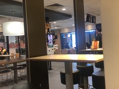 大堂-麦当劳(世界城广场店)