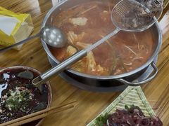 -苗侗地道红酸.酸汤鱼·酸汤牛肉