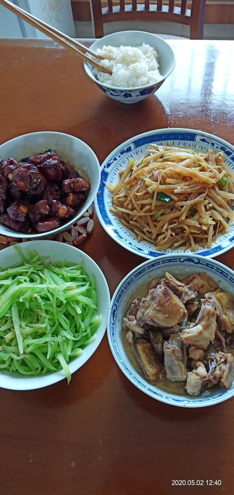 早中饭一起解决!劳动节快乐()