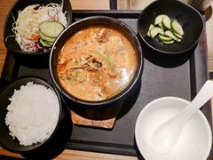 牛小排汤定食-炼火烤肉店