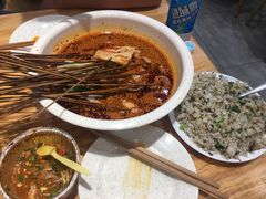 -嘉州叶婆婆钵钵鸡(建设路店)