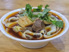 牛肉刀削面-华兴街自力面店
