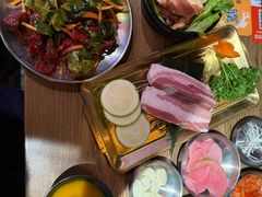 -香猪坊韩国烤肉专属门店(魏公村店)