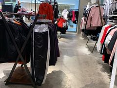 -adidas(滔搏朝阳大悦城店)