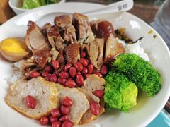 烧鹅饭-金桔香港茶餐(宝安大厦店)