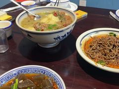 -蓝田九大碗民俗食府(蓝田店)