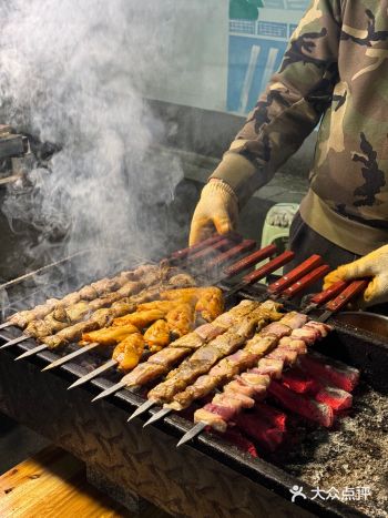 在宁波吃到了无敌好吃的东北大油边！