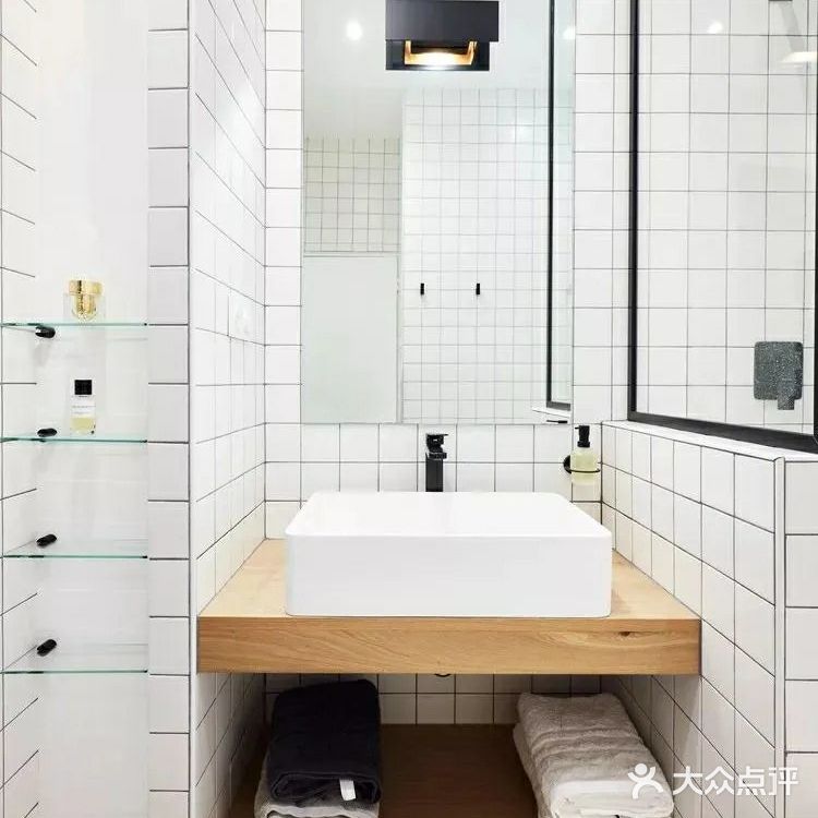 75平巴黎小公寓，轻奢原木风舒适又好看！