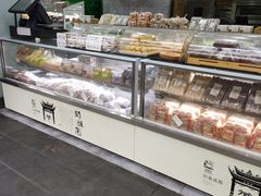 面包甜点陈列柜-闻酥园(青羊区文殊坊店)