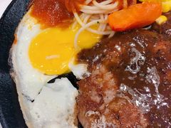 -汤姆家的牛排意面披萨(新城市广场店)