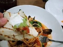 -ROAST coffee & eatery