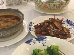 -满江红四季餐厅 · 国家五钻级酒家(新纪元大酒店店)