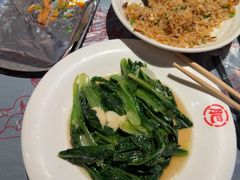 -肥肥虾庄·金牌油焖大虾(杨园滨江时代walk店)