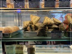 面包甜点陈列柜-白玉兰食品甜凤店(合生汇店)