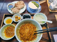 -蟹上黄·蟹黄面·江南糖水(人民广场店)