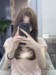 -YOUNG漾沙龙