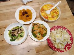 -鲸育宝宝月嫂(徐汇店)