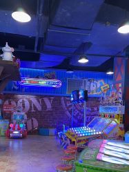 -卡通尼乐园(五彩世界店)