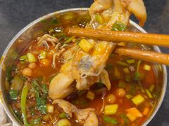 -鸿顺老铁锅美蛙鱼府(解放碑店)