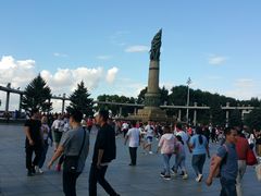 -人民防洪胜利纪念塔