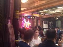 等位区-东方亚克西餐厅(西康路店)