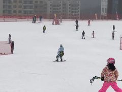 -鳌山滑雪度假区