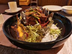 火焰玫瑰盐焗东山羊-采悦轩中餐厅·粤菜·海南菜(神州半岛喜来登度假酒店)